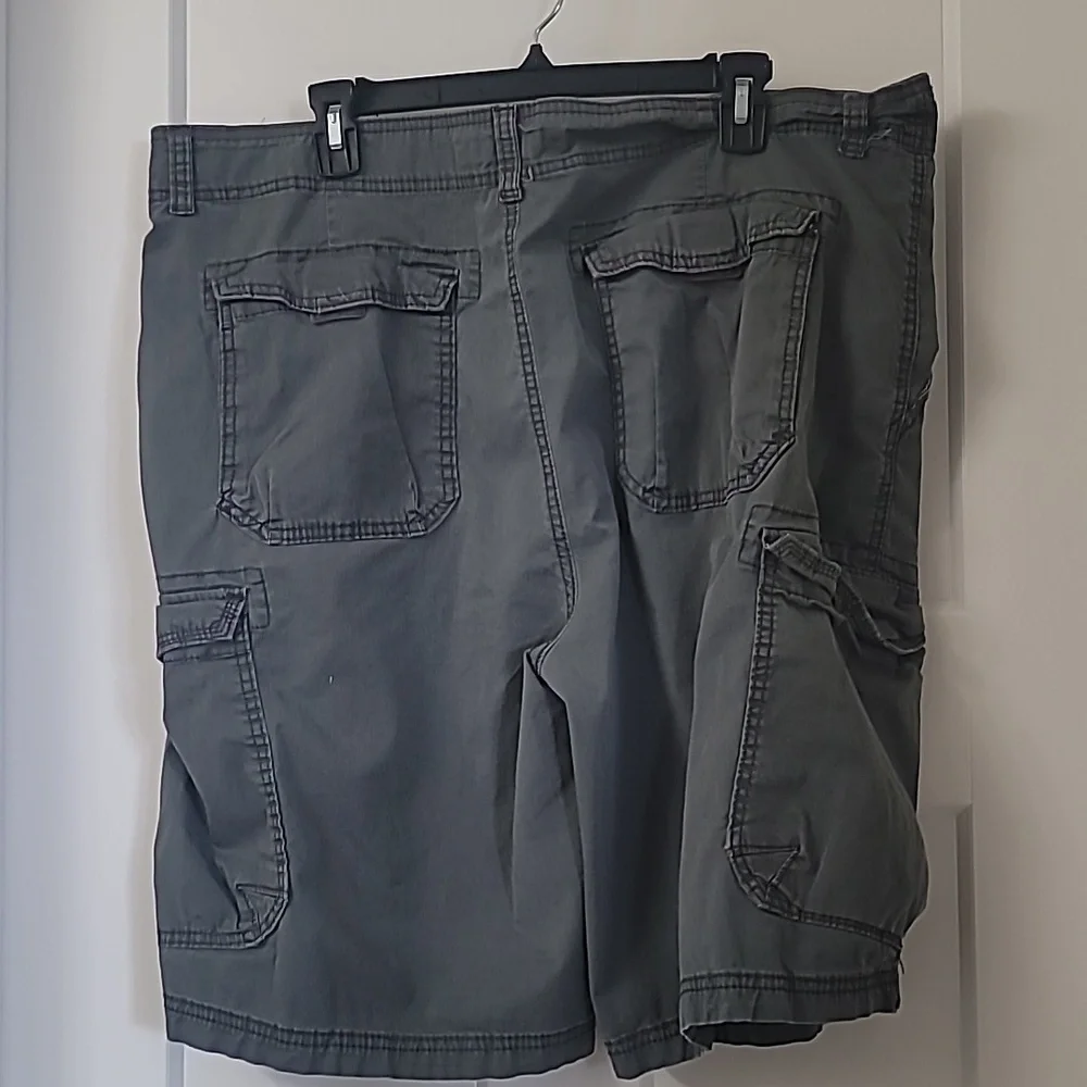 3 Pair Mens UNION BAY Cargo Shorts Size 42 Waist. Make offer on all 3. - Picture 6 of 8